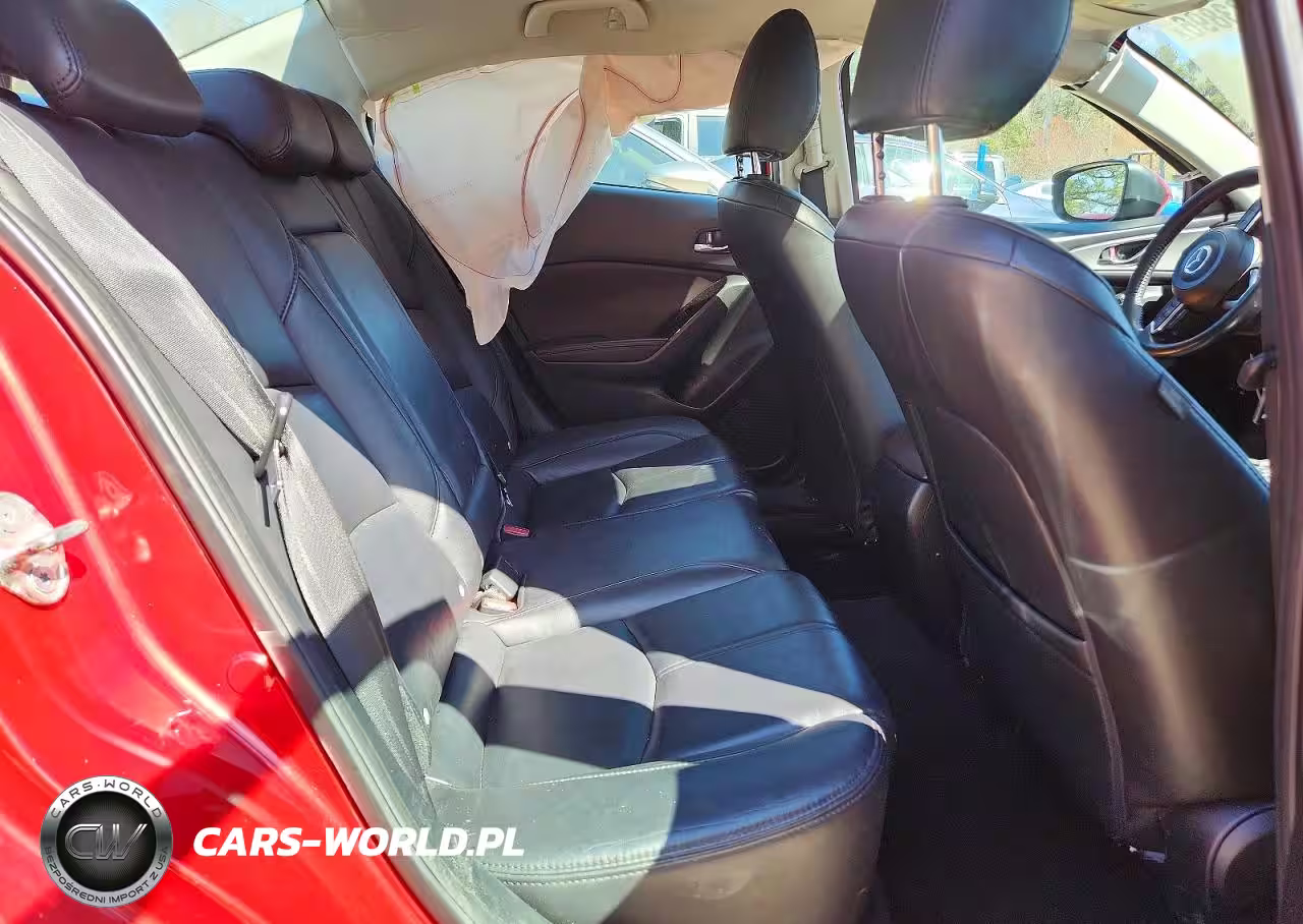 2018 Mazda 3 Touring VIN:3MZBN1V36JM259073 - 10
