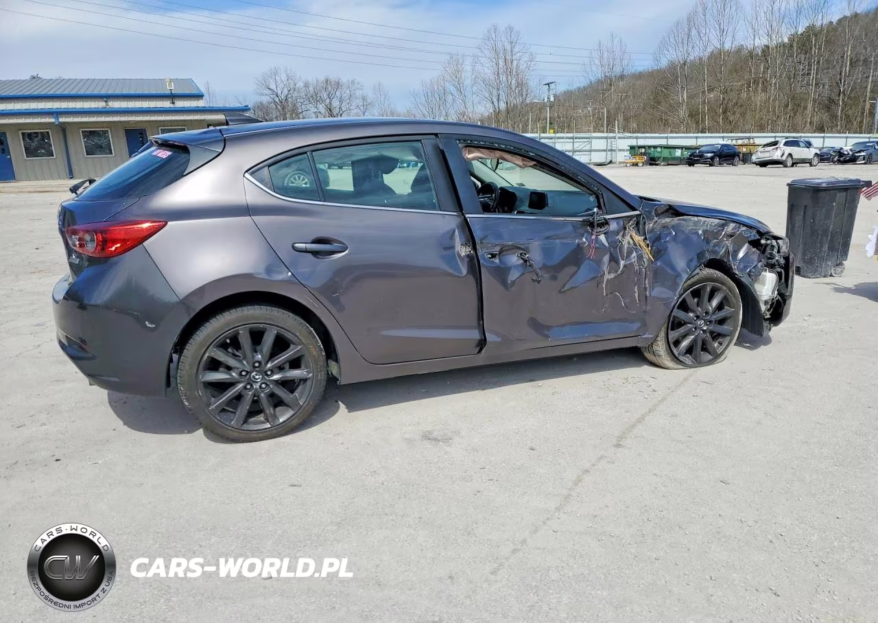 2018 Mazda 3 Touring VIN:3MZBN1L31JM240093 - 3