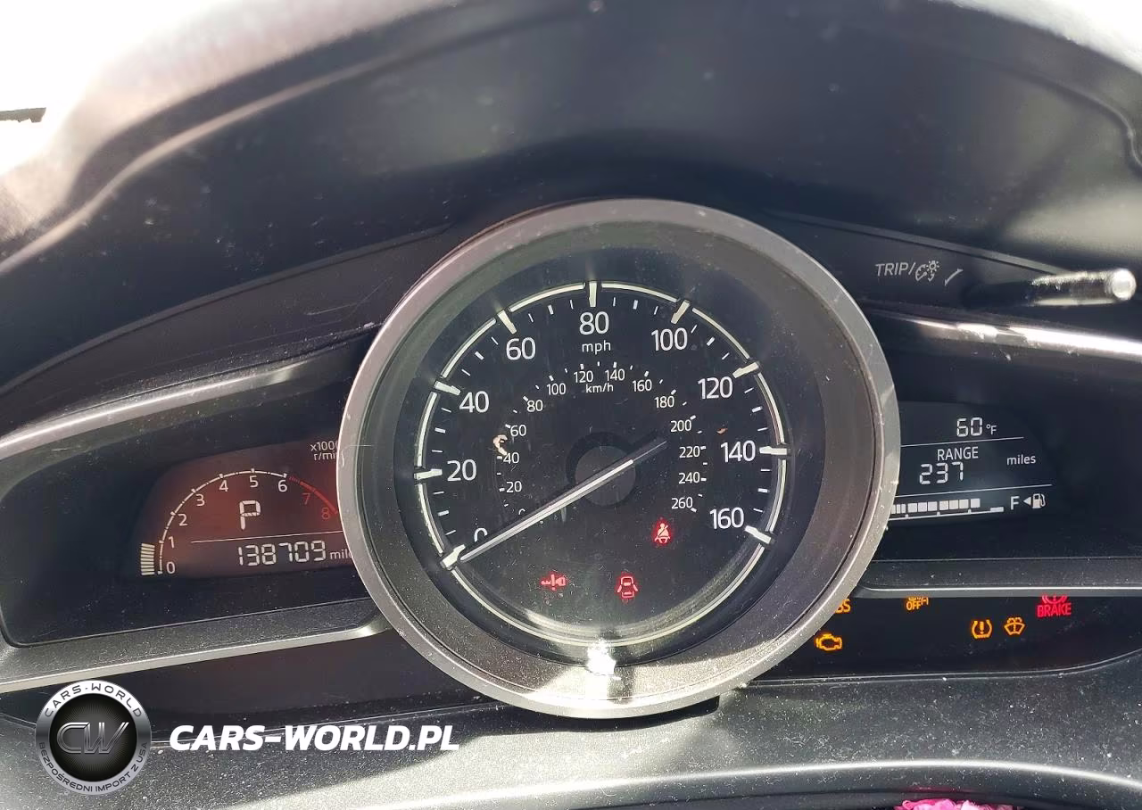 2018 Mazda 3 Touring VIN:3MZBN1L31JM240093 - 9
