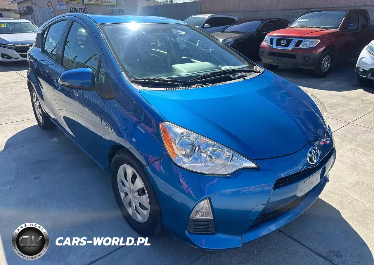 2014 Toyota Prius C Two