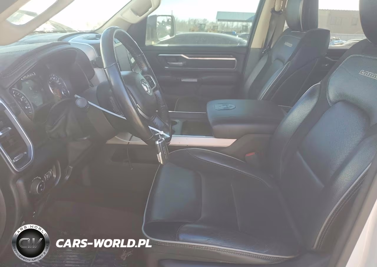 2020 Ram 1500 Laramie VIN:1C6SRFJM6LN250439 - 7