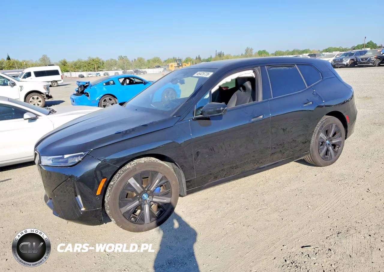 2025 BMW Ix xDrive50