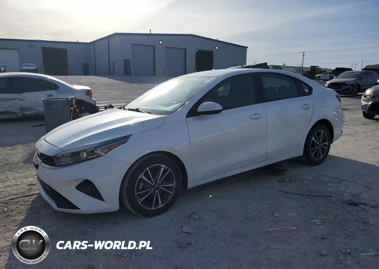 2022 Kia Forte Lxs