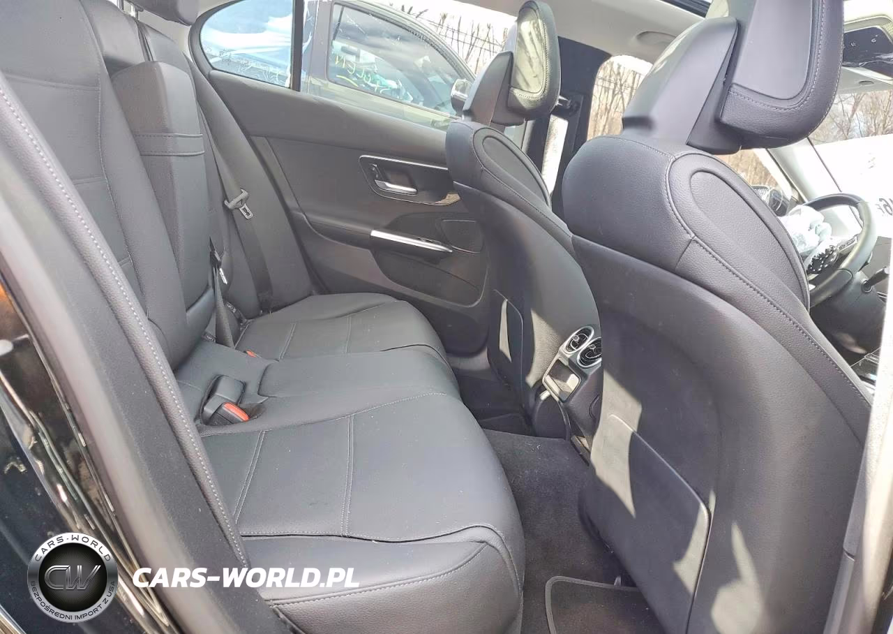 2025 Mercedes-Benz C 300 4Matic VIN:W1KAF4HB9SR250177 - 10