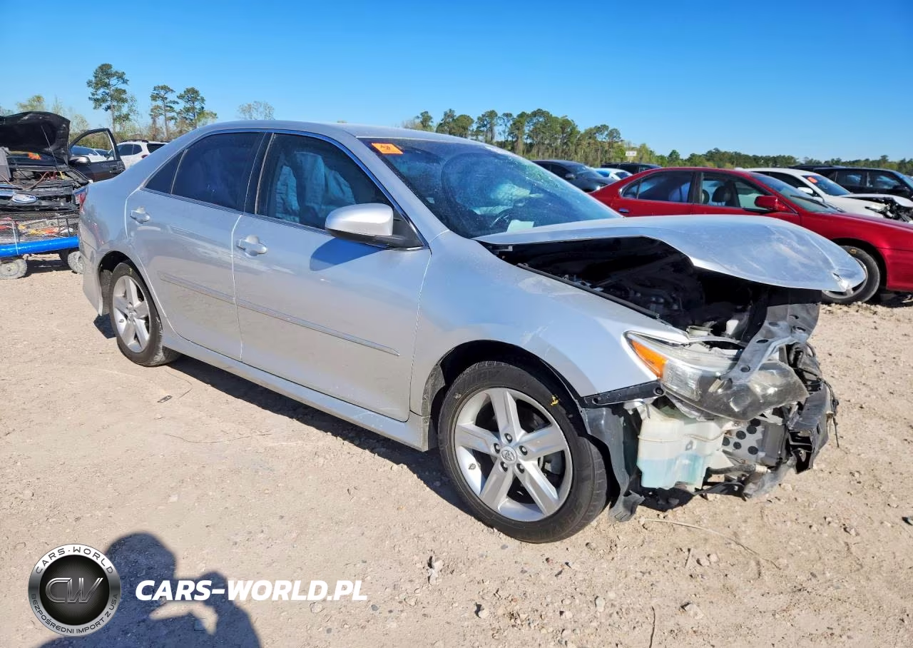 2014 Toyota Camry Se VIN:4T1BF1FK9EU860433 - 4