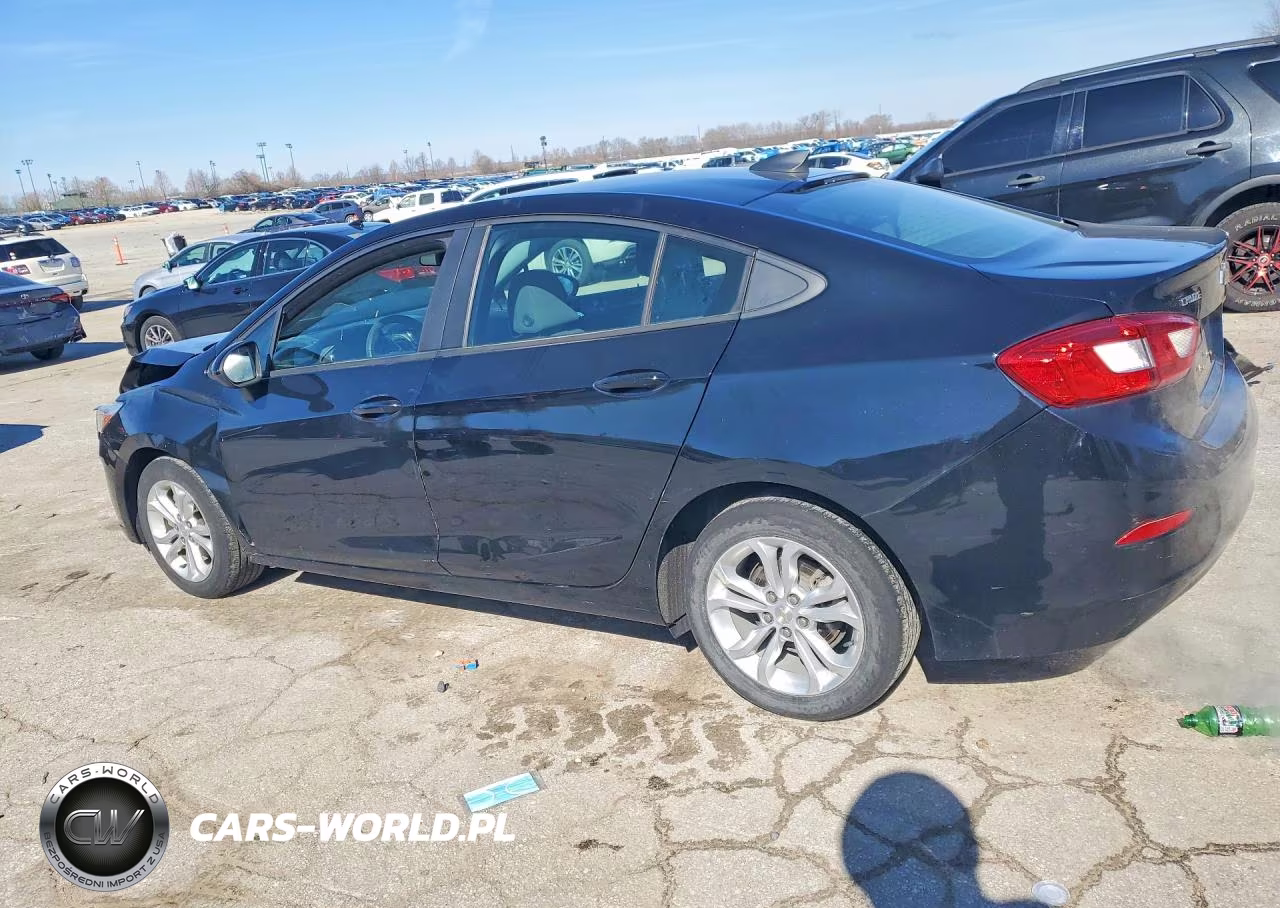 2019 Chevrolet Cruze Ls VIN:1G1BC5SM9K7113686 - 2