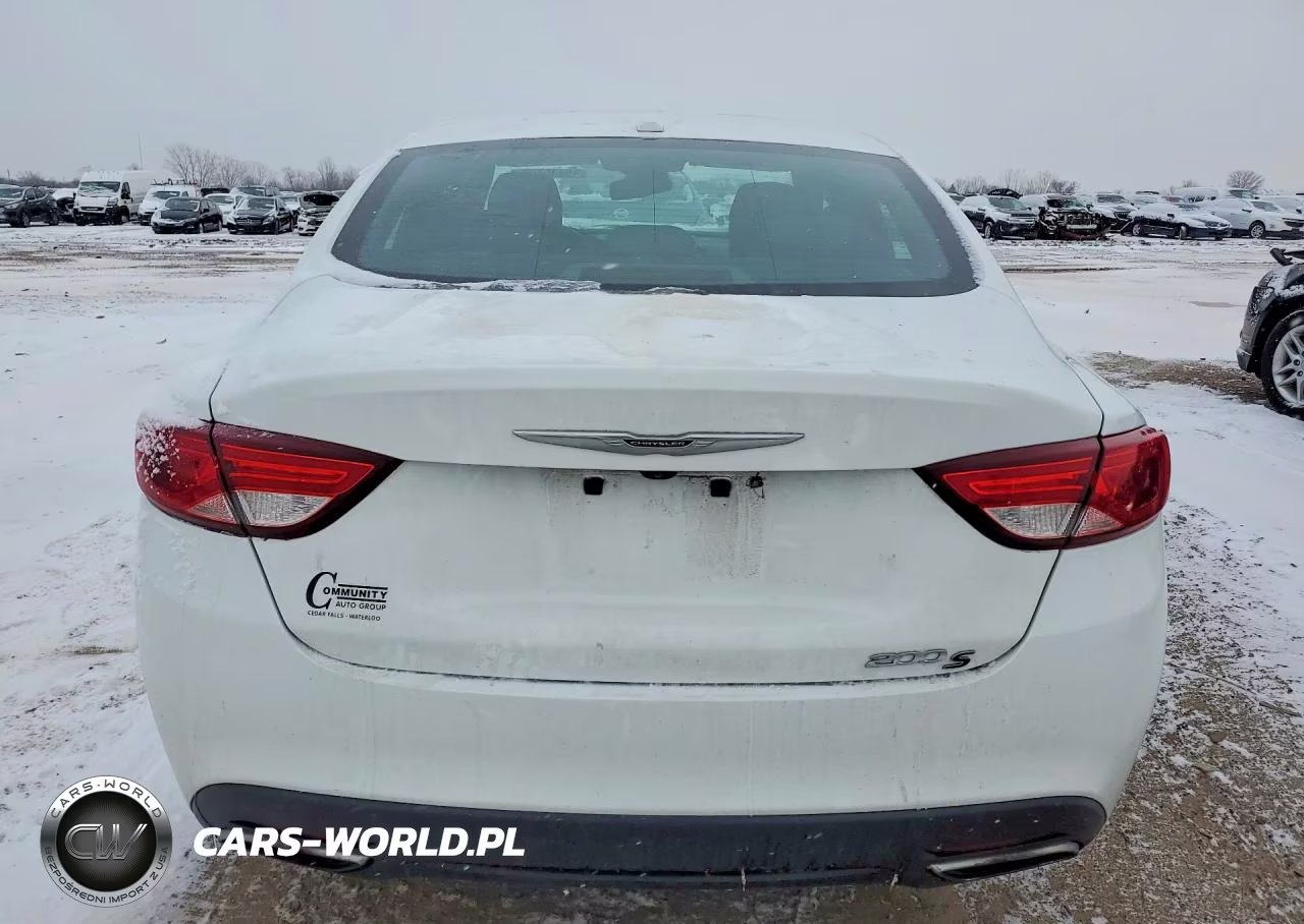 2015 Chrysler 200 S VIN:1C3CCCBB6FN682113 - 6