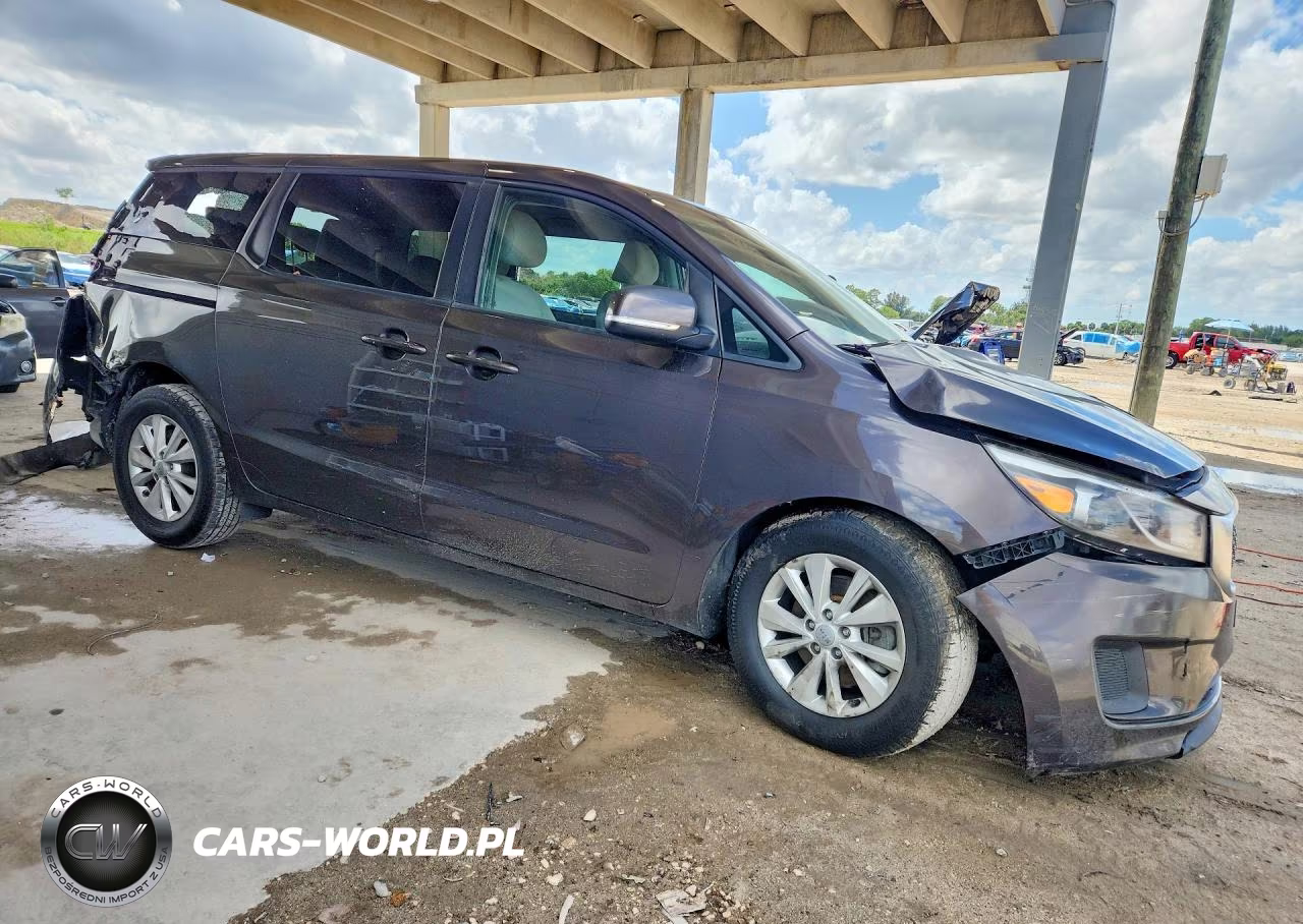 2018 Kia Sedona Lx VIN:KNDMB5C13J6394203 - 4