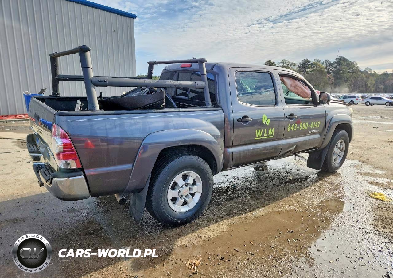 2015 Toyota Tacoma Prerunner V6 VIN:5TFJU4GN1FX090647 - 3