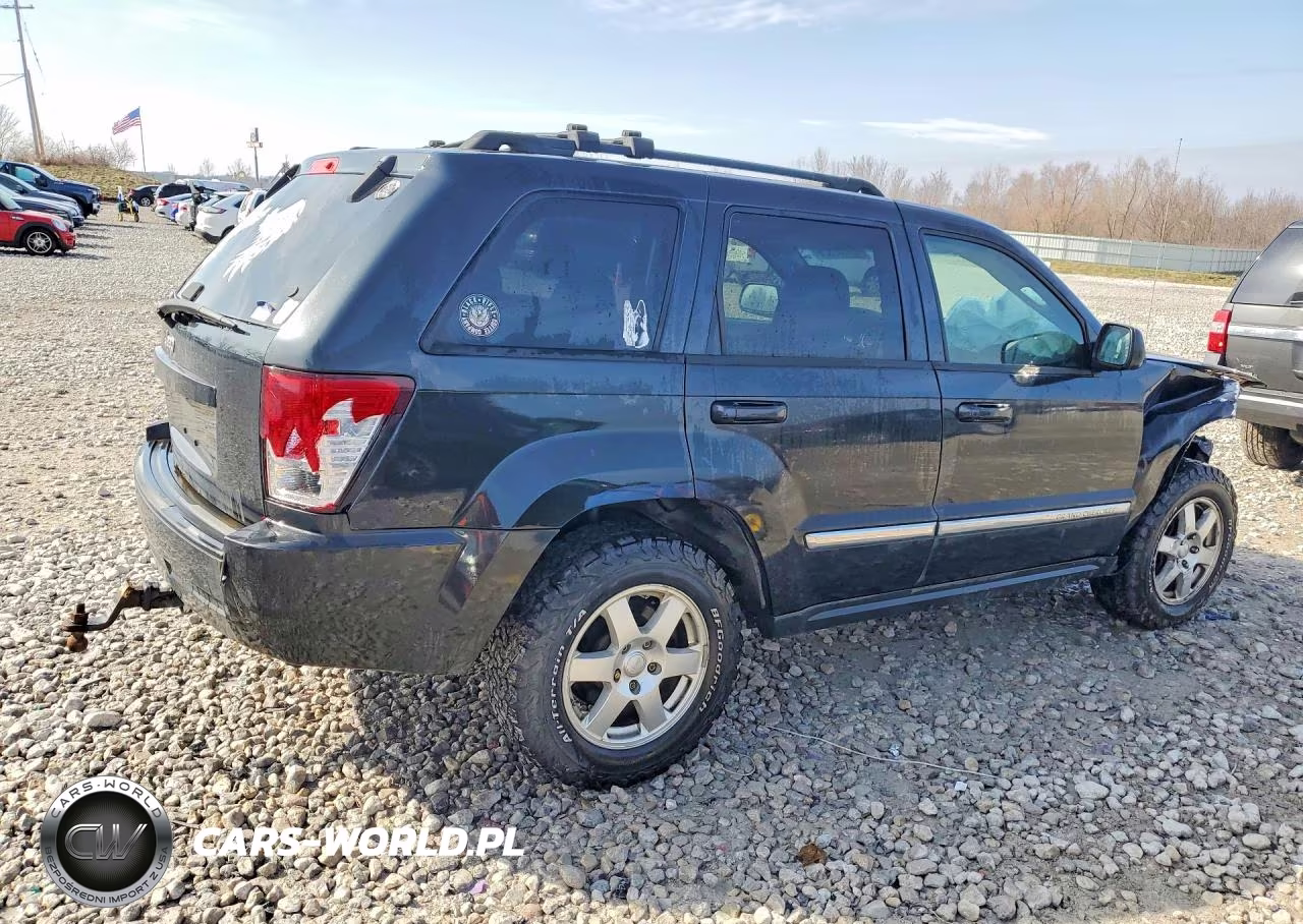 2010 Jeep Grand Cherokee Laredo VIN:1J4PR4GK8AC105270 - 3
