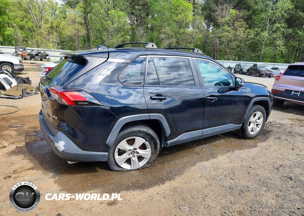 2021 Toyota Rav4 Xle VIN:2T3W1RFV3MC146507 - 3