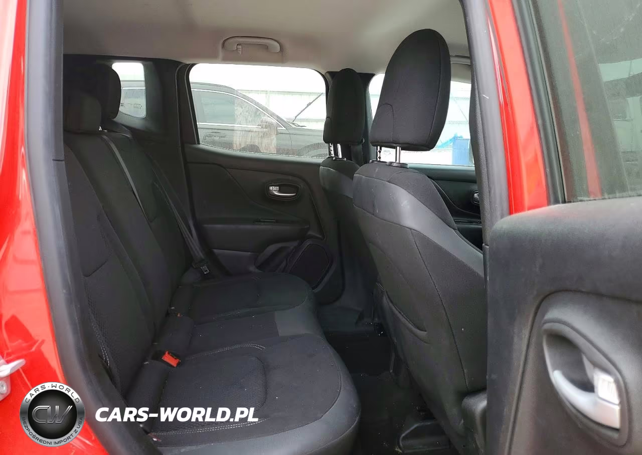 2023 Jeep Renegade Altitude 4X4 VIN:ZACNJDE14PPP16087 - 10