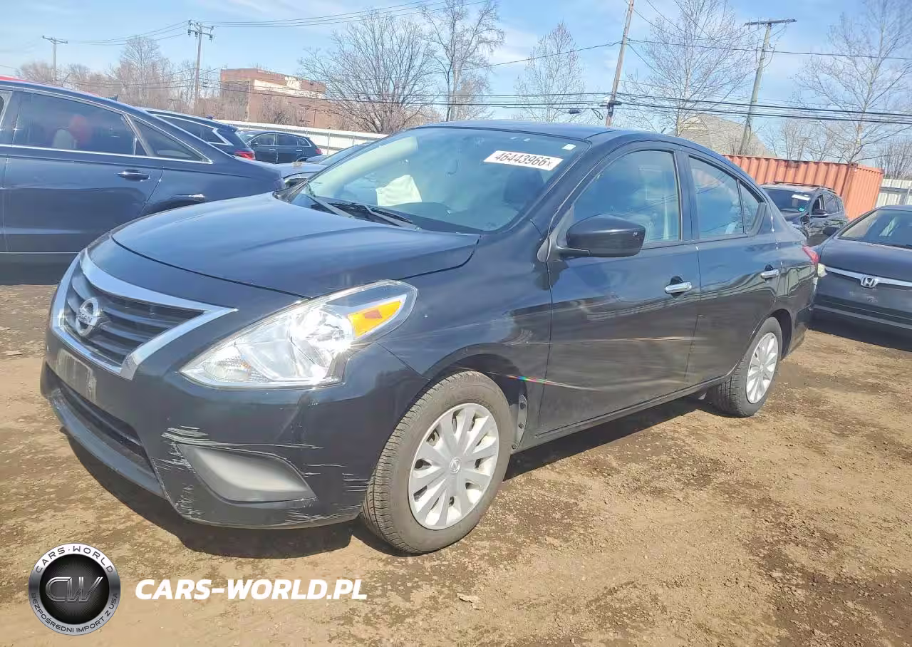 2018 Nissan Versa Sv
