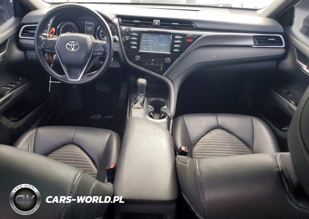2018 Toyota Camry Le VIN:4T1B11HK0JU569891 - 8