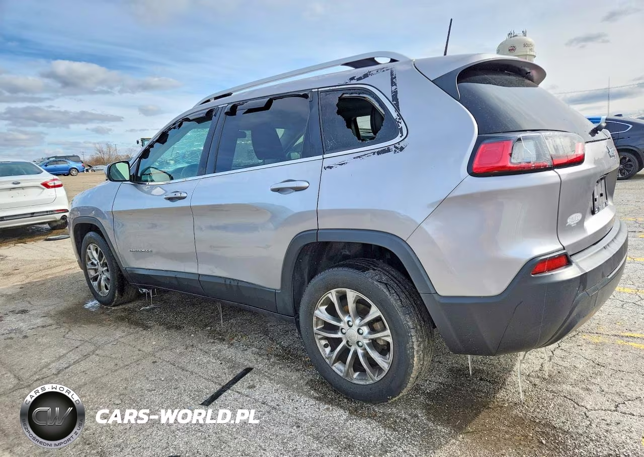 2019 Jeep Cherokee Latitude Plus VIN:1C4PJLLB8KD221738 - 2