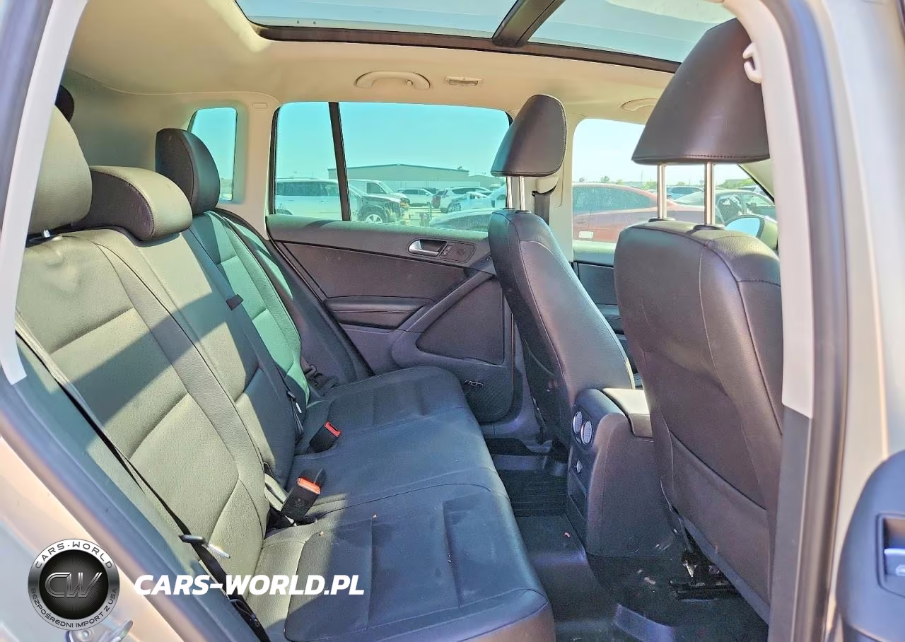 2014 Volkswagen Tiguan S VIN:WVGBV3AX2EW508476 - 10