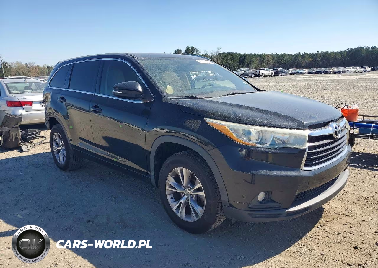 2015 Toyota Highlander Xle VIN:5TDKKRFHXFS079753 - 4