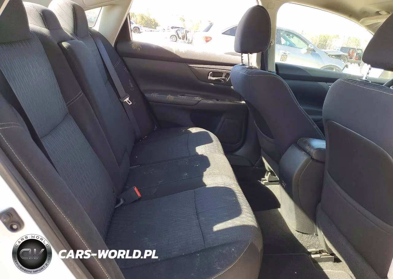 2018 Nissan Altima 2.5 S VIN:1N4AL3AP8JC296397 - 10