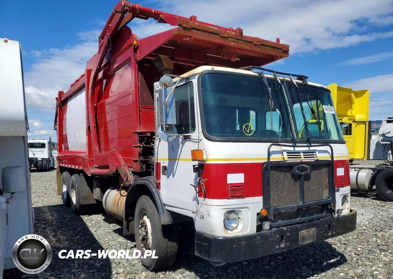 2009 Autocar Xpeditor Refuse Truck