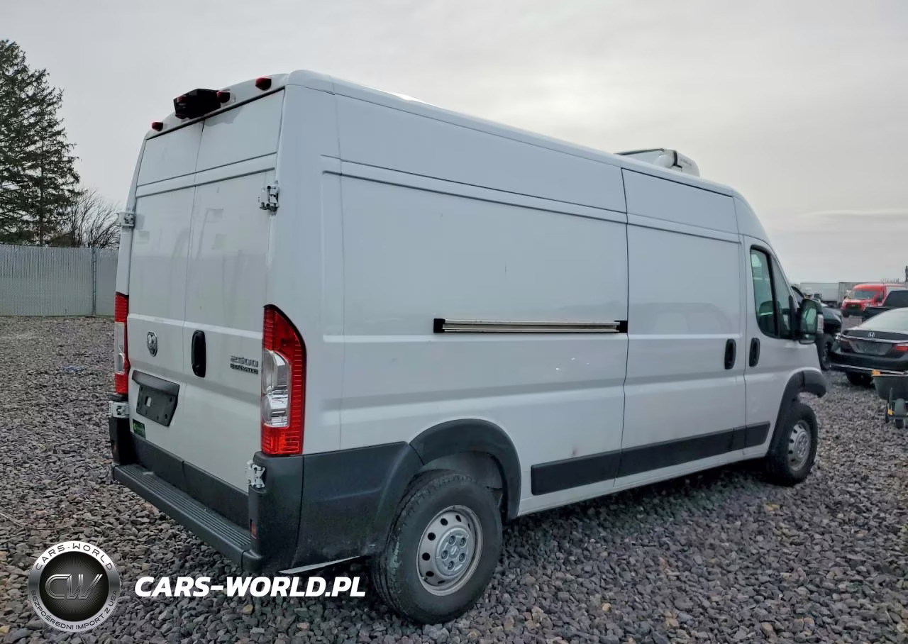 2023 Ram Promaster 2500 Refrigerated Delivery Van VIN:3C6LRVDG1PE565602 - 3