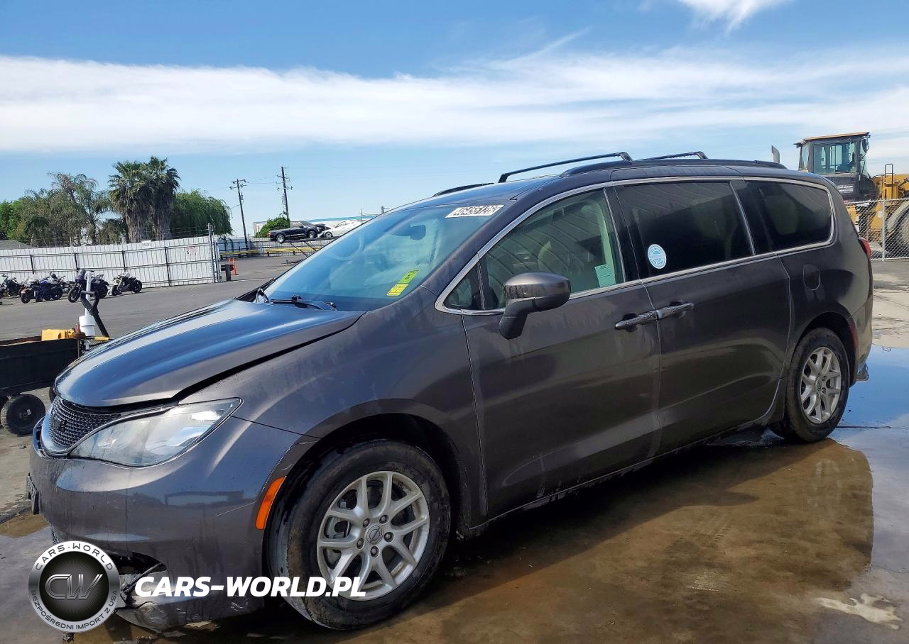 2021 Chrysler Voyager Lxi