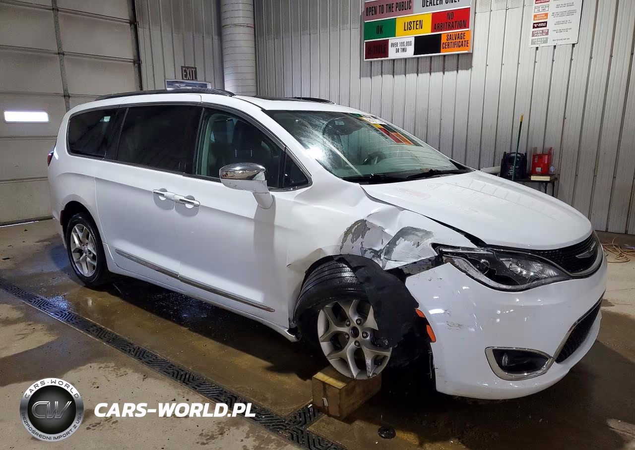 2019 Chrysler Pacifica Limited VIN:2C4RC1GG1KR730337 - 4