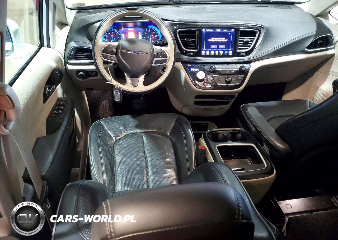 2019 Chrysler Pacifica Limited VIN:2C4RC1GG1KR730337 - 8
