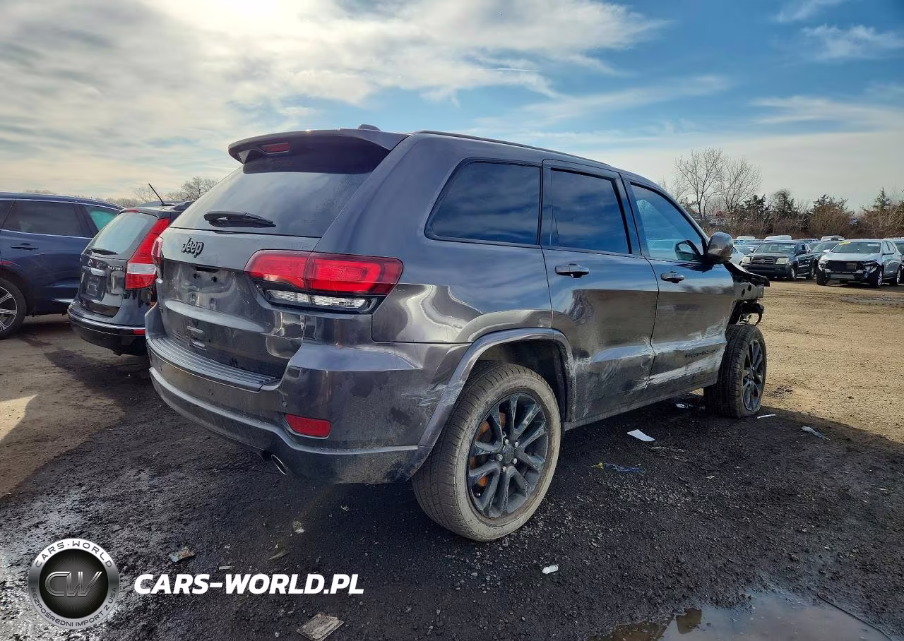2020 Jeep Grand Cherokee Laredo VIN:1C4RJFAG1LC293106 - 3
