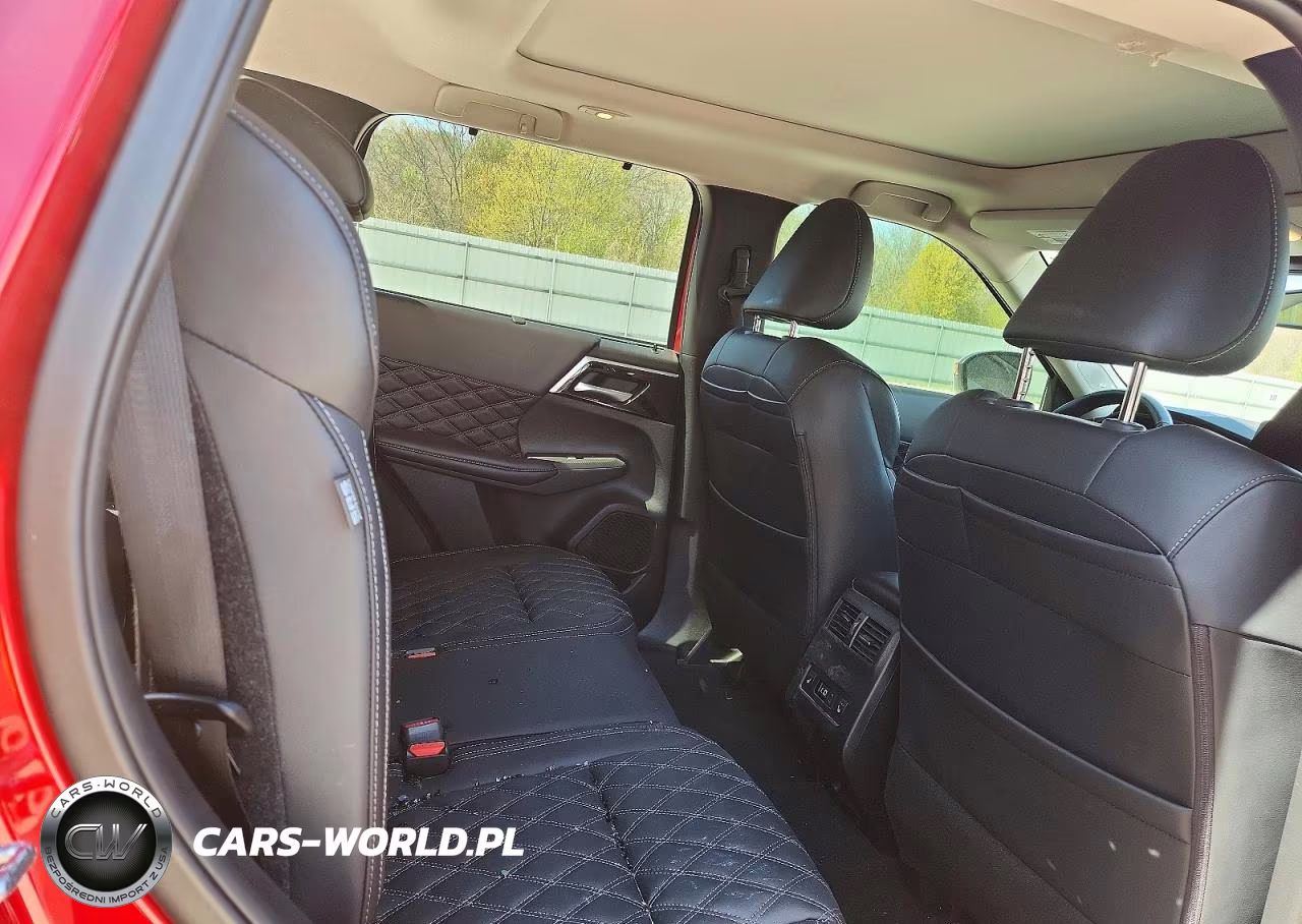 2024 Mitsubishi Outlander Sel VIN:JA4J3WA84RZ073099 - 10