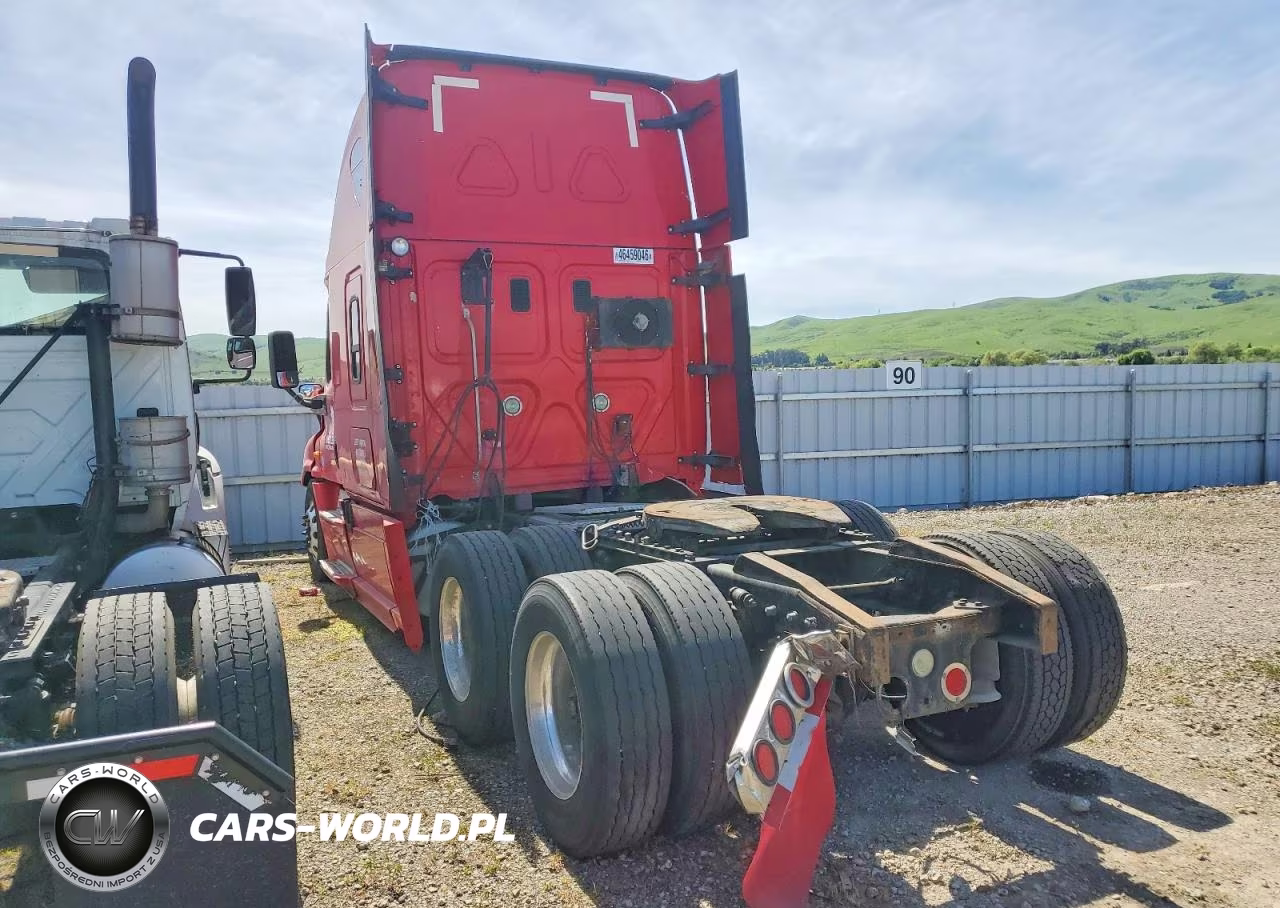 2015 Freightliner Cascadia Semi Truck VIN:3AKJGLD53FSGK1411 - 3