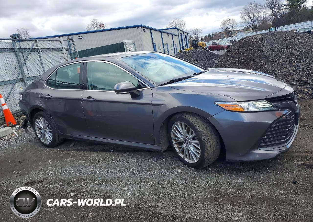 2019 Toyota Camry Xle VIN:4T1B11HK6KU833150 - 4