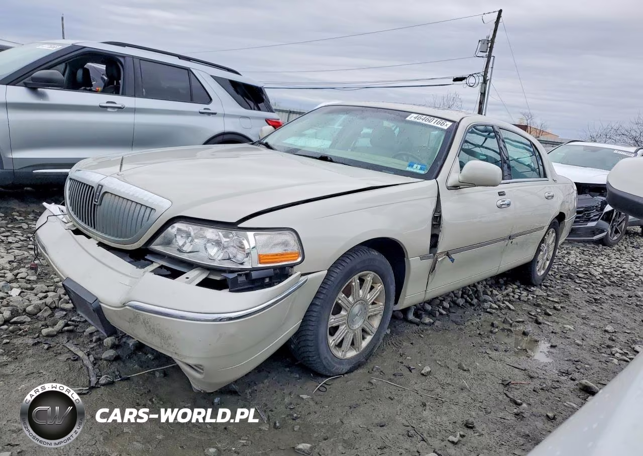 2007 Lincoln Town Car Signature Limited