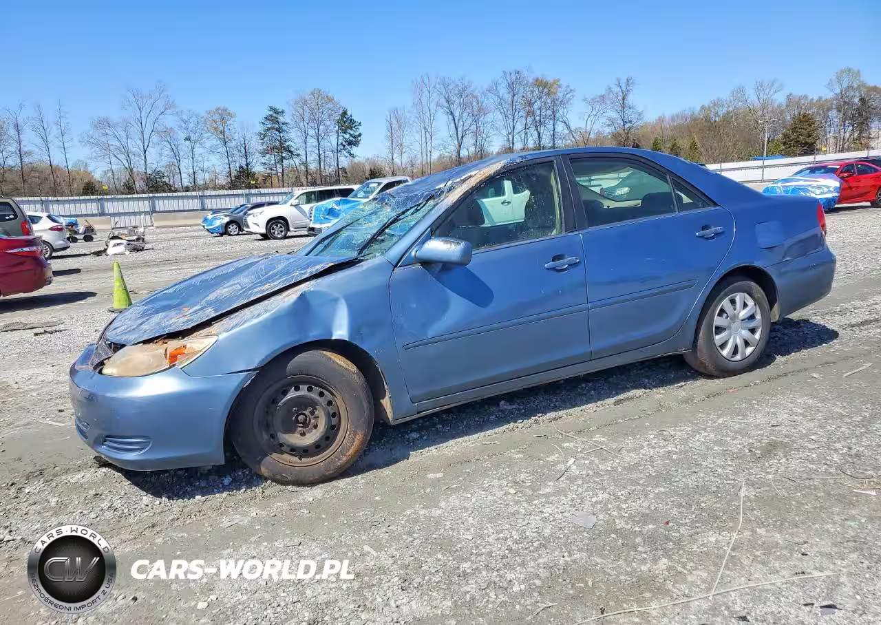 2004 Toyota Camry Le