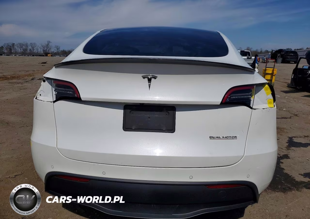 2022 Tesla Model Y VIN:7SAYGDEFXNF308114 - 6