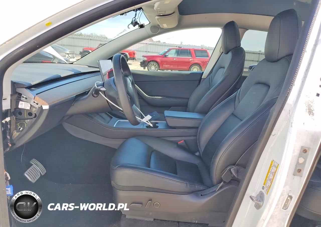 2022 Tesla Model Y VIN:7SAYGDEFXNF308114 - 7