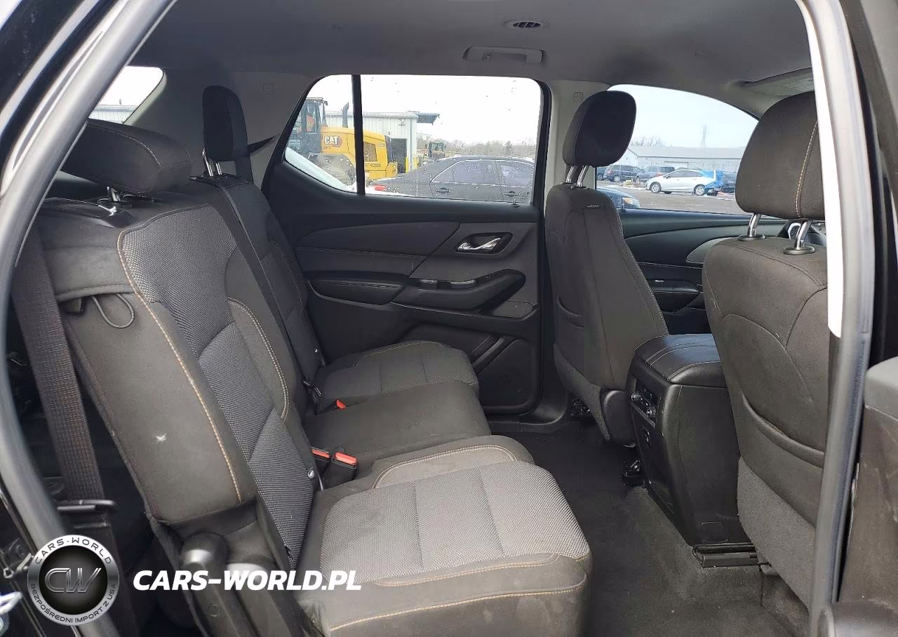 2018 Chevrolet Traverse Ls VIN:1GNERFKW5JJ176769 - 11