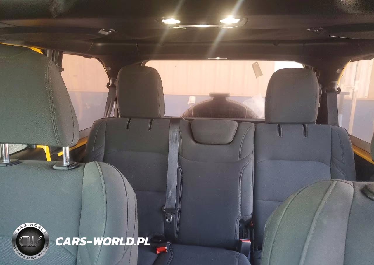 2021 Jeep Wrangler Unlimited Sport VIN:1C4HJXDN0MW744800 - 10