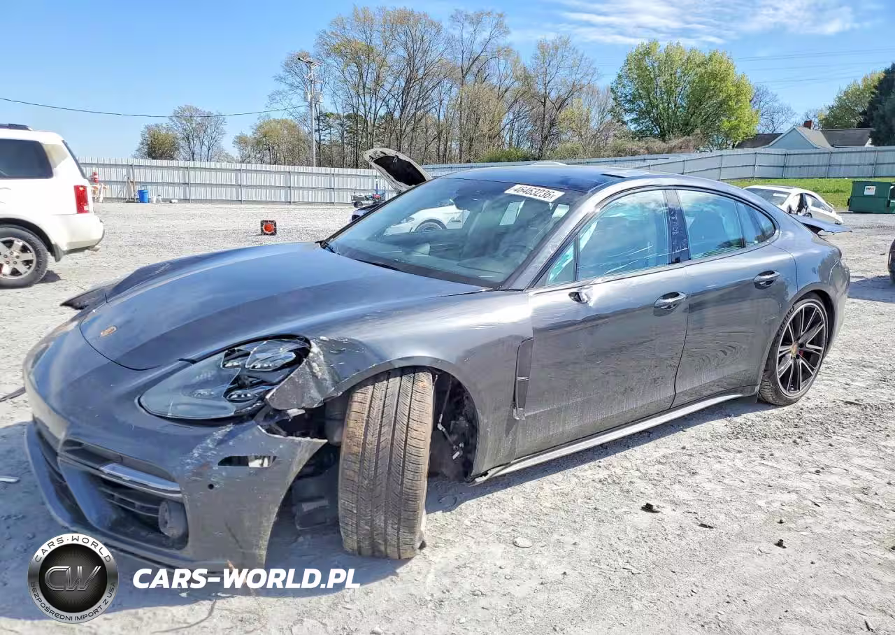 2018 Porsche Panamera Turbo