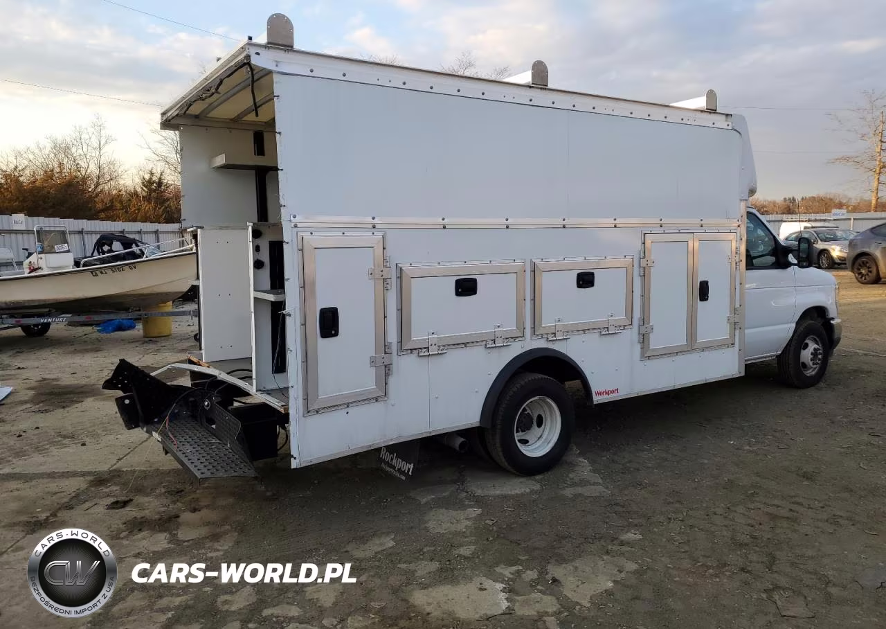 2025 Ford Econoline E450 Super Duty Cutaway Van VIN:1FDXE4FN5SDD04412 - 3