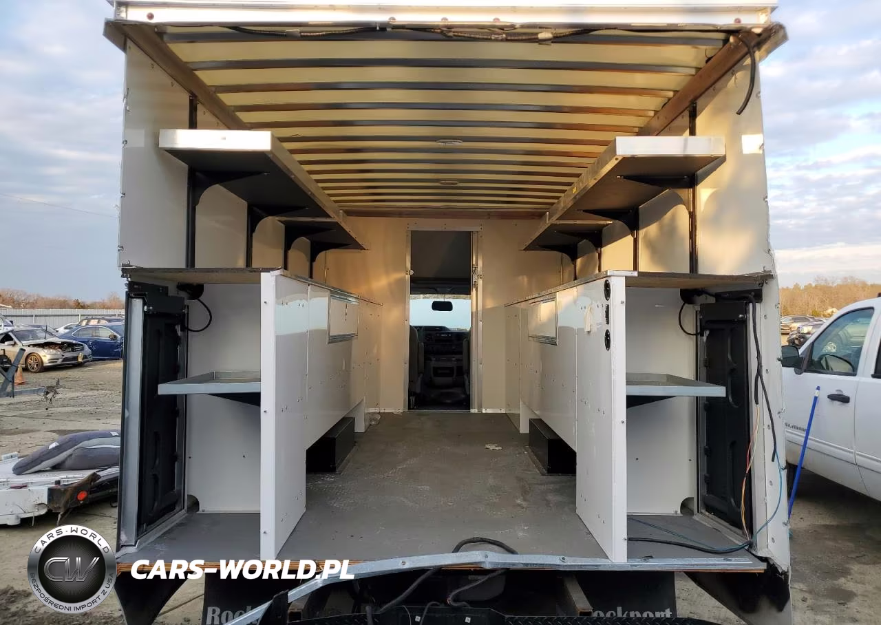 2025 Ford Econoline E450 Super Duty Cutaway Van VIN:1FDXE4FN5SDD04412 - 6
