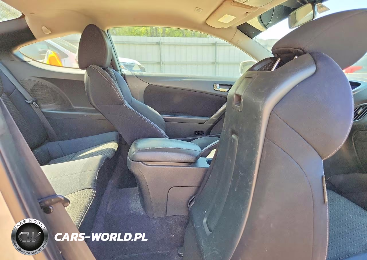 2011 Hyundai Genesis Coupe 2.0T VIN:KMHHT6KD3BU062934 - 10