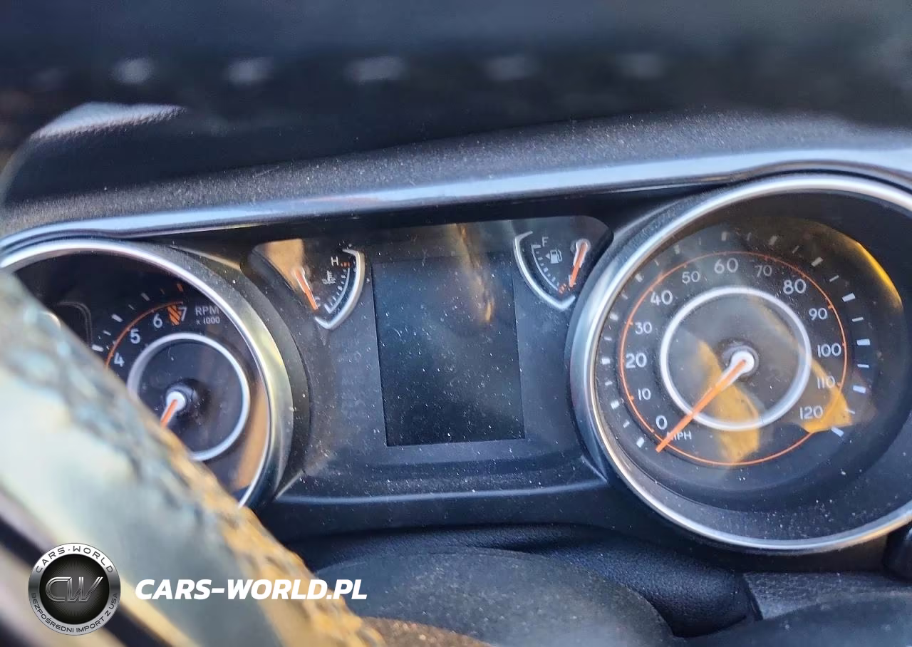 2021 Jeep Wrangler Unlimited Sport VIN:1C4HJXDG6MW740056 - 9