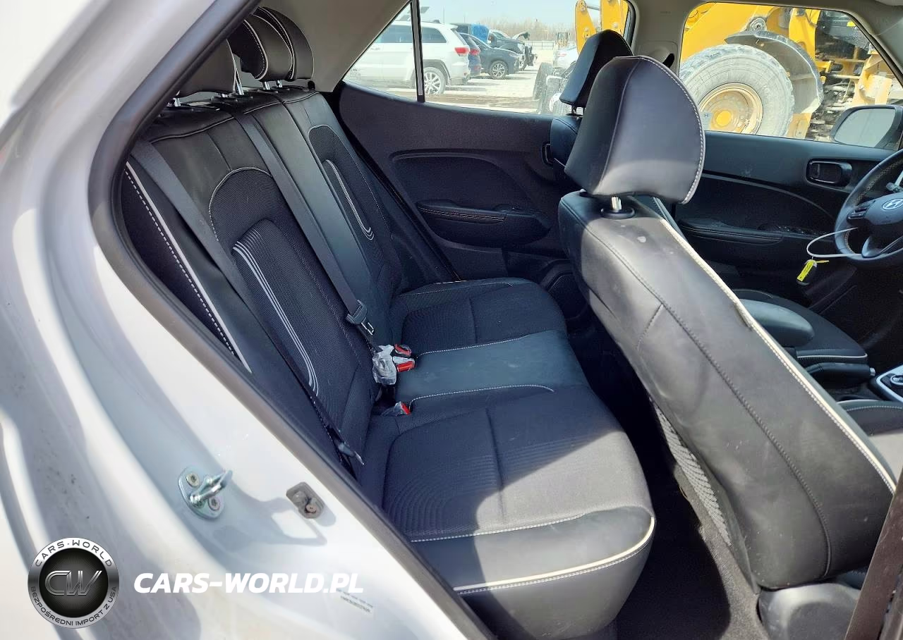 2025 Hyundai Venue Limited VIN:KMHRC8A36SU370429 - 10