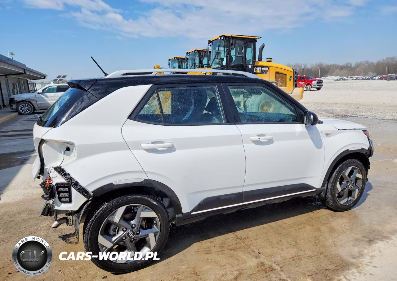 2025 Hyundai Venue Limited VIN:KMHRC8A36SU370429 - 3