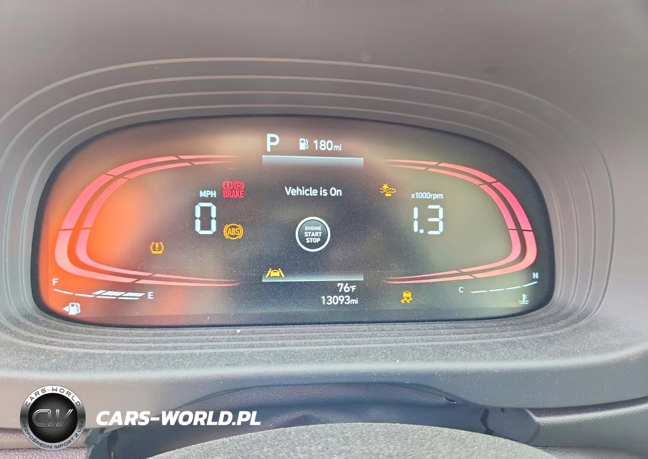 2025 Hyundai Venue Limited VIN:KMHRC8A36SU370429 - 9