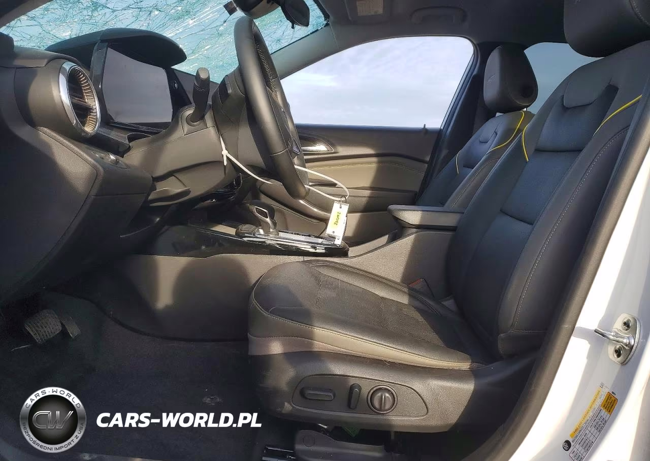2025 Chevrolet Trax Activ VIN:KL77LKEP9SC162781 - 7