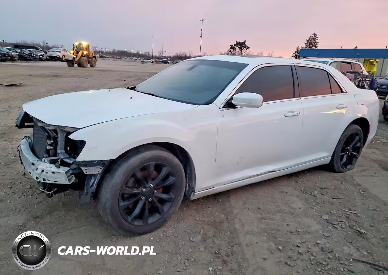 2015 Chrysler 300 Limited