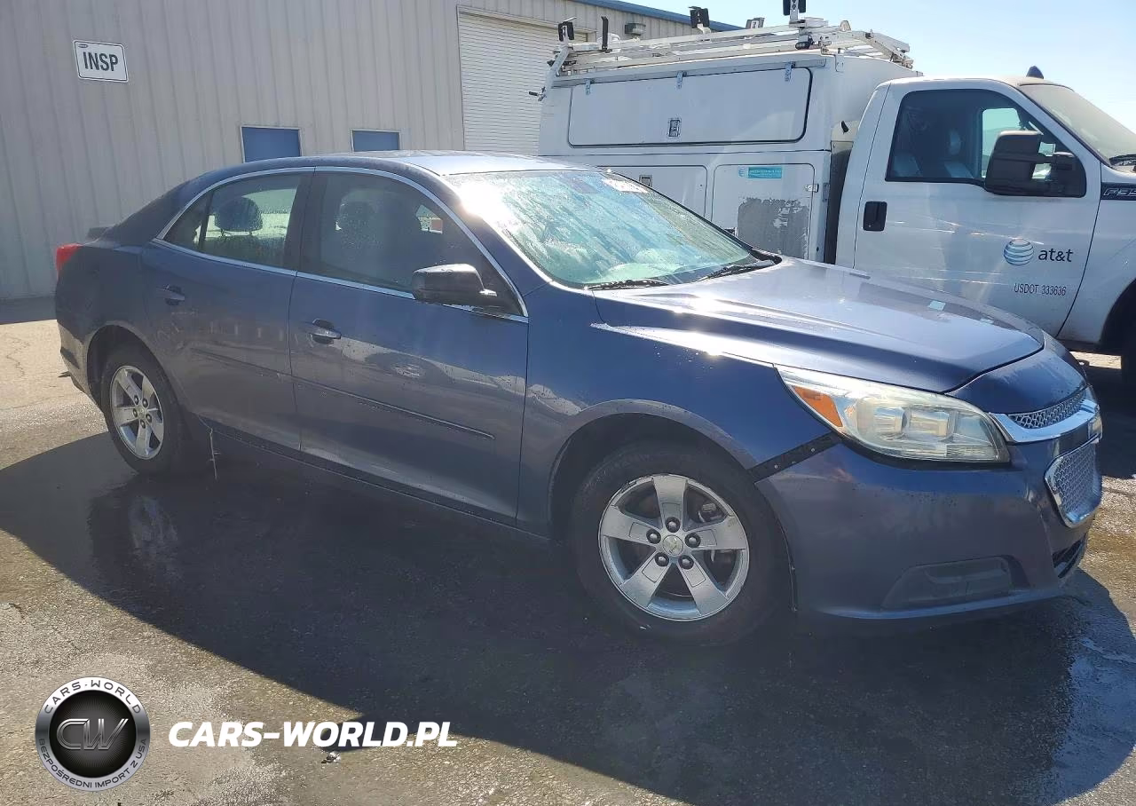 2014 Chevrolet Malibu Ls VIN:1G11B5SL3EF164102 - 4