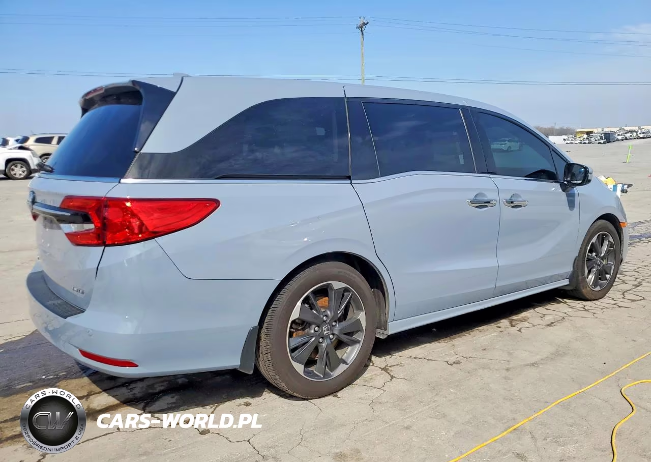 2023 Honda Odyssey Elite VIN:5FNRL6H97PB042438 - 3