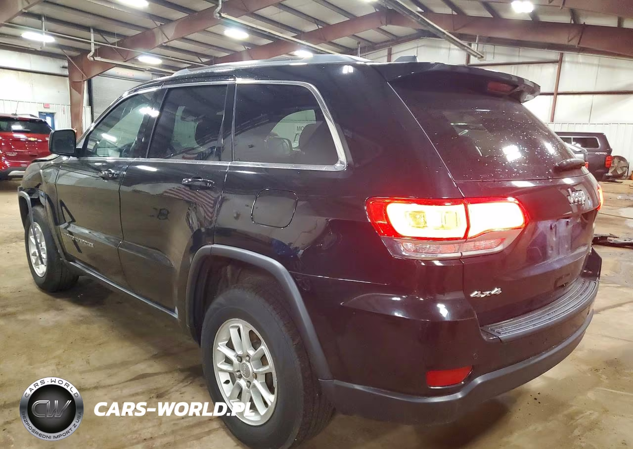2018 Jeep Grand Cherokee Laredo VIN:1C4RJFAG2JC276795 - 2